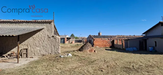 VENTA.-.NAVES CON CAMPA EN NAVAS DE ORO.-.SEGOVIA - foto 4