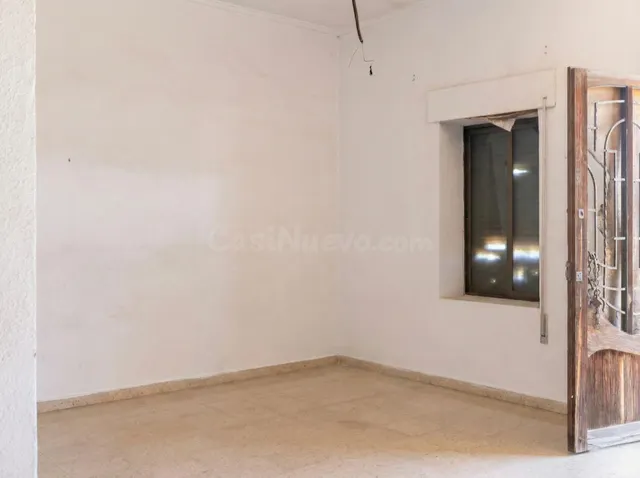 Casa urbana en LLauri + terrenos rústicos: inversión inmobil - foto 5