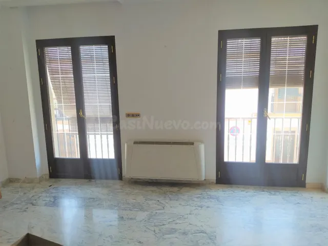 Casa 4 habitaciones 210m² en venta - Villa del río - foto 2