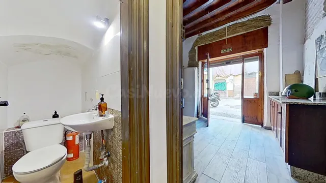 Edificio turístico con cambio de uso a Hostal — 26