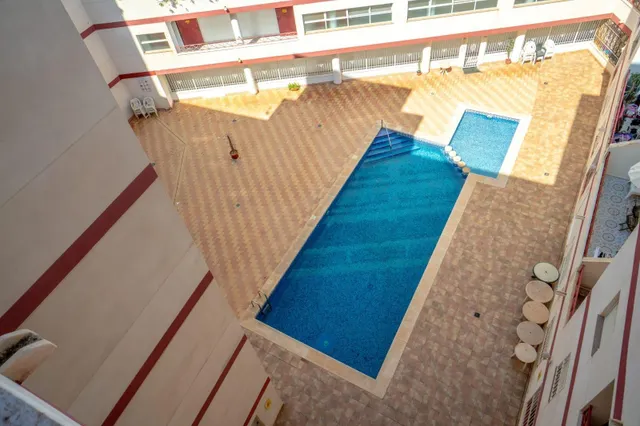 Luminoso apartamento de 3 dormitorios, 2 baños + trastero — 33