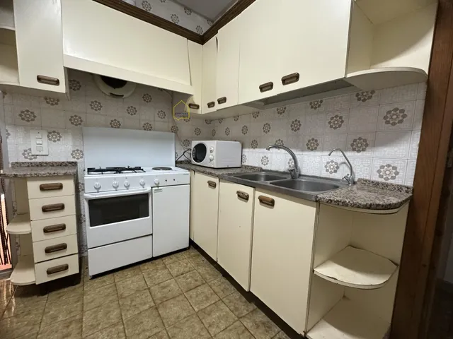 Piso de 4 dormitorios y balcón, en Puerto Lumbreras — 10