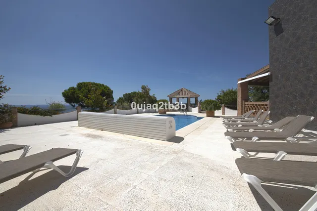 Chalet 6 habitaciones 292m² en venta - Costa Del Sol - foto 5
