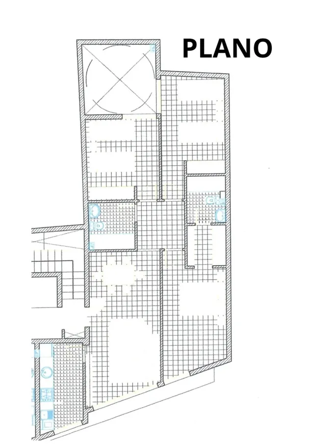 Piso exterior de 3 dormitorios y 2 baños con garaje y trastero en Avenida Buenos Aires. — 49