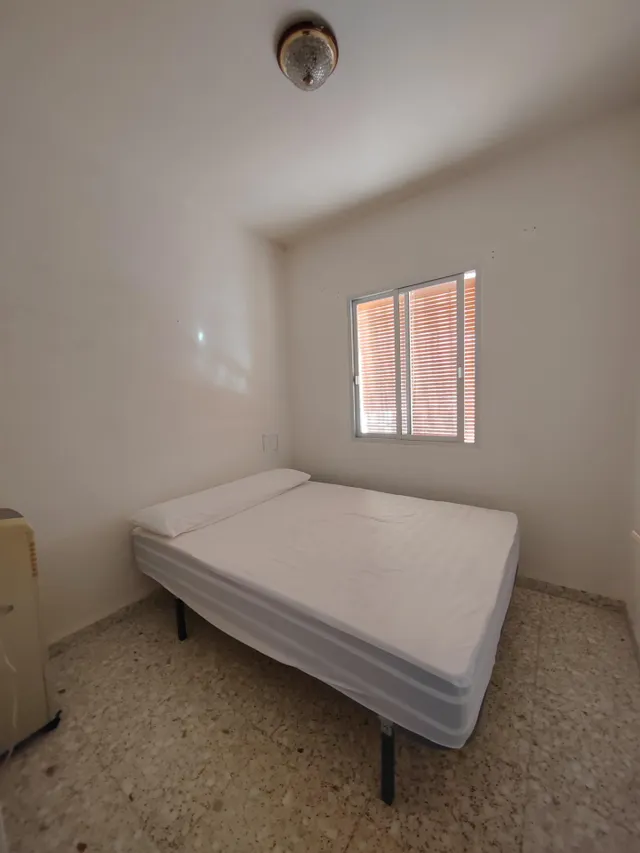 SE VENDE CHALET EN ZONA ANTIGUA CARRETERA DE GRANADA — 26