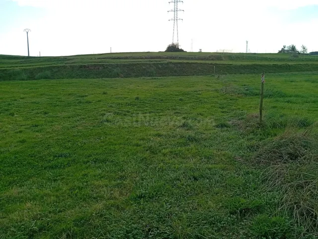 PARCELA CON GRAN POTENCIAL EN ENTORNO TRANQUILO.- - foto 2