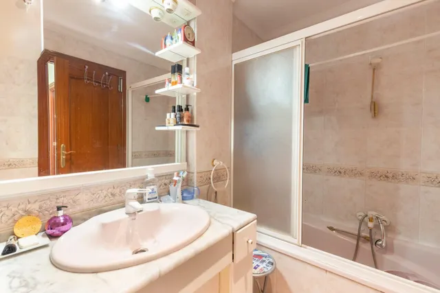 Piso de 3 habitaciones sin ascensor en venta en Peligros — 29