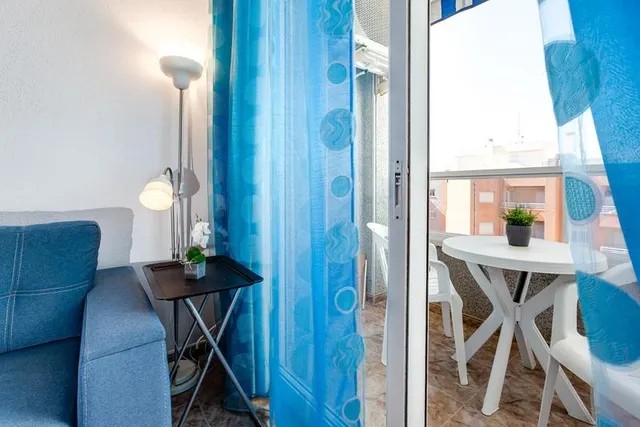 Apartamento en el centro de Torrevieja cerca de la playa Playa del Cura — 6
