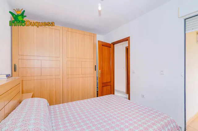 Casa adosada de 3 dormitorios en la entrada de Hijar + APARCAMIENTO. — 12