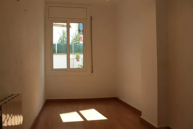 Piso con terraza de 45 m2 en Les Corts, 3 habitaciones y despacho — 7
