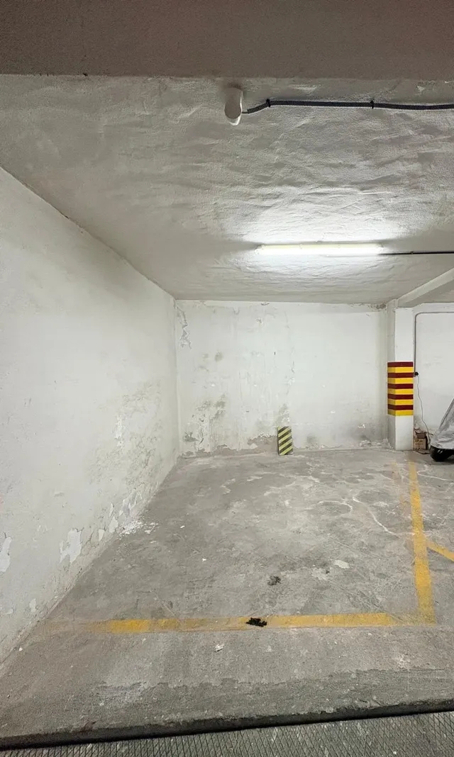 Amplio piso de 4 dormitorios reformado en pleno centro  de Motril con garaje y trastero — 29