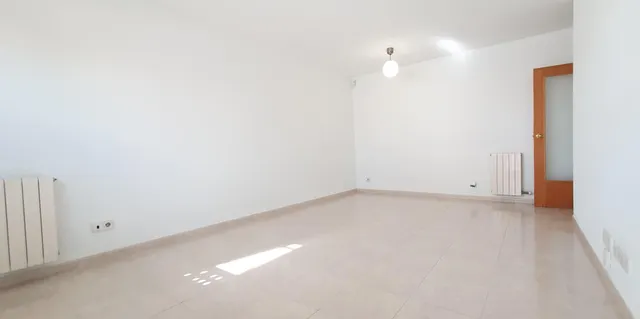 Semi-nuevo en l´eixample  3 habitaciones, pk doble y trastero — 9