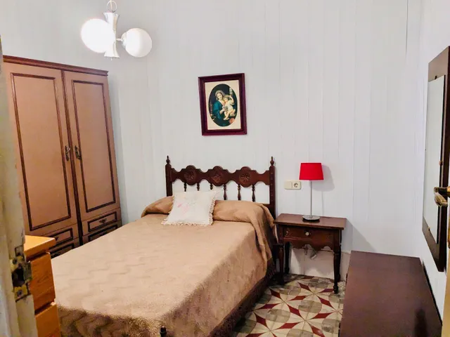 Casa de pueblo de grandes dimensiones en Guardamar pueblo. — 13