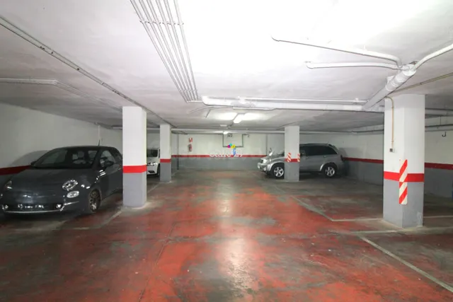 Plaza de Garaje en calle Paterna (Godella) - foto 3