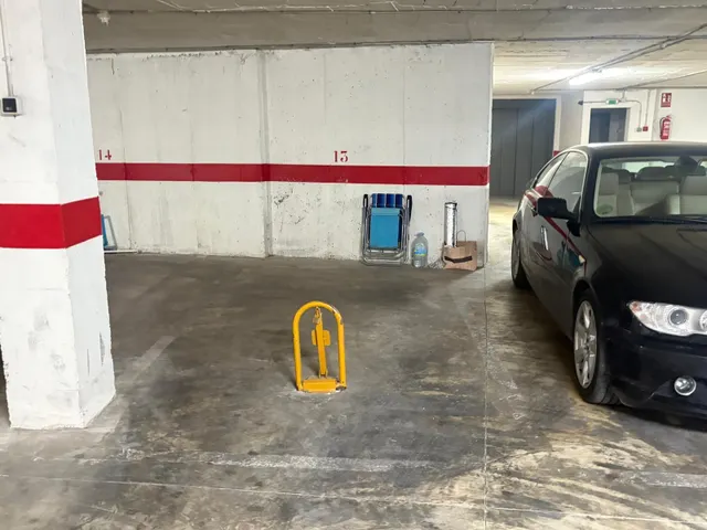 Plaza de parking — 10