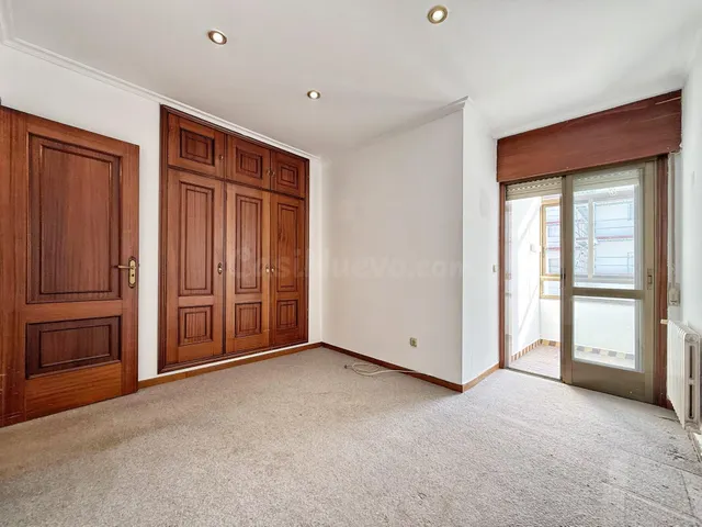 ESPACIO, LUZ NATURAL Y TODO EL POTENCIAL EN PLENO CENTRO. - foto 2