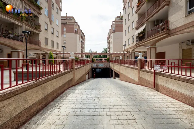 Plaza de garaje en Villarejo. — 3