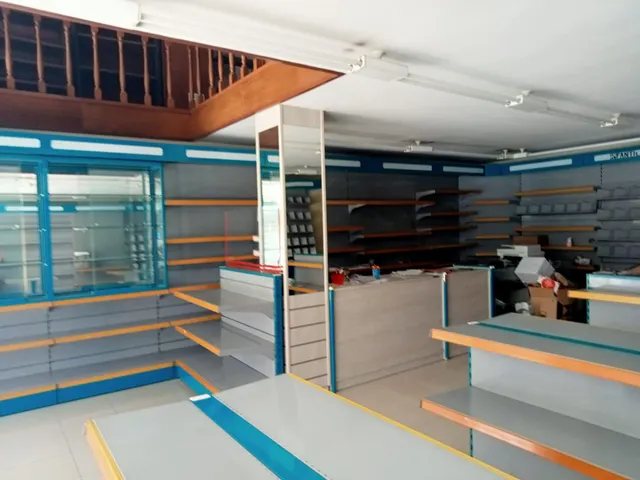 LOCAL COMERCIAL DE DOS ALTURAS EN BOIRO — 22
