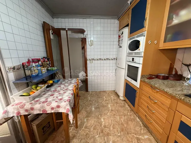 SE VENDE PISO EN MONFORTE DEL CID ZONA HIPERBER - foto 4