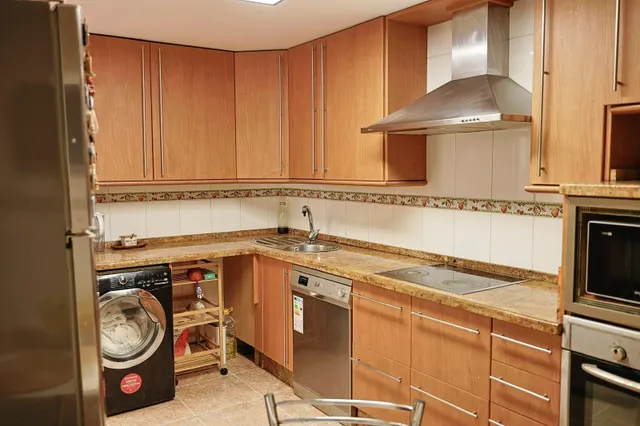 Espectacular vivienda de 4 dormitorios, dos baños y garaje, en segunda línea de playa — 10