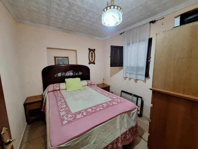 Chalet o casa de campo con piscina · 4.000 m2  · 4 dormitorios · 90 m2 para otra vivienda — 26
