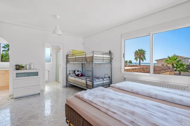 Villa 3 habitaciones 250m² en venta - Centro de la Ciudad Quesada — 42