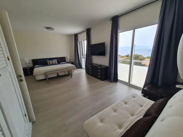 Alquiler temporal: Chalet en primera línea en Son Verí con vistas al mar — 29