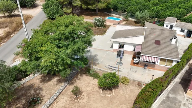 CHALET A LA VENTA EN PEDRALBA - foto 4