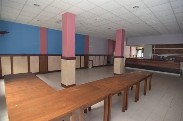 Local comercial en venta — 30