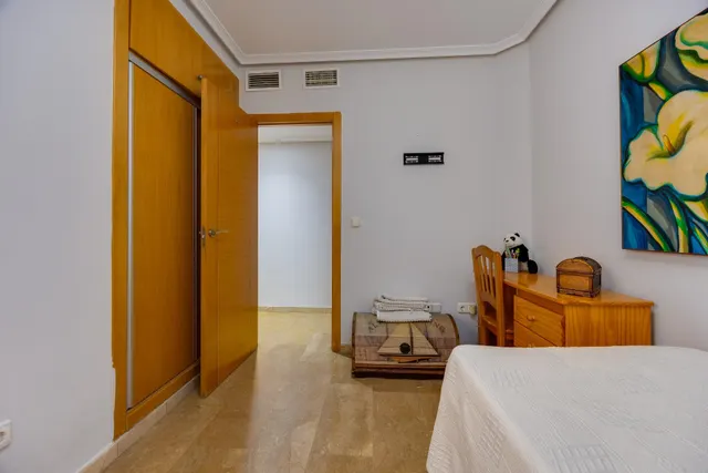 Espectacular Apartamento de 3 dormitorios en el Centro de Torrevieja — 22