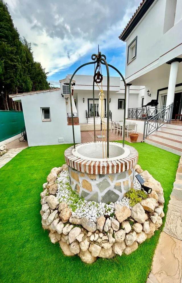 Fantástica villa mediterránea en venta — 23