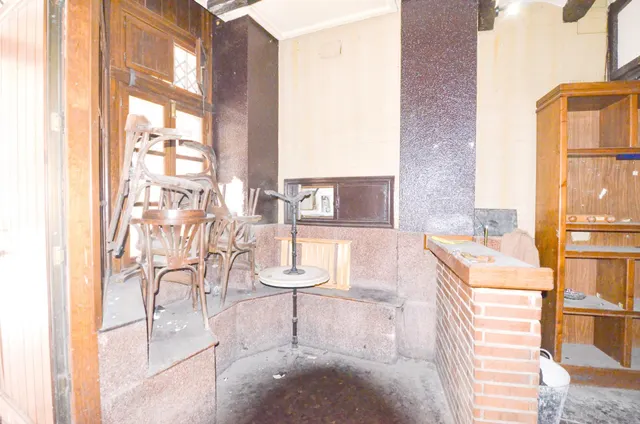 Urbis te ofrece un local comercial en venta en zona Centro, Salamanca. — 34