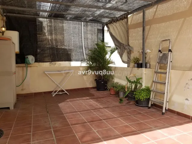 Local comercial 2 habitaciones 241m² en venta - Riviera del 
