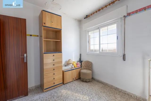 Edificio con gran potencial de inversión en La Zubia — 48