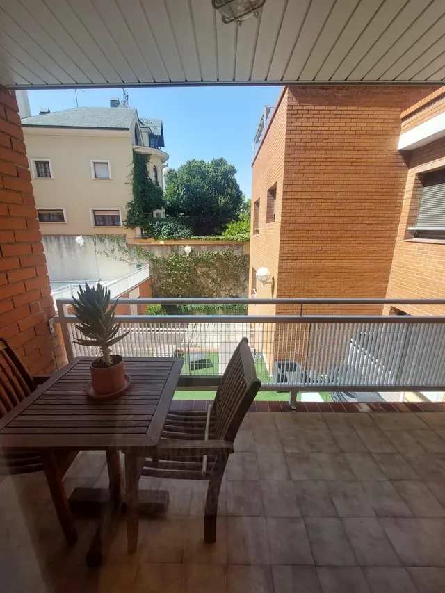CHALET EN RUISEÑORES. — 34