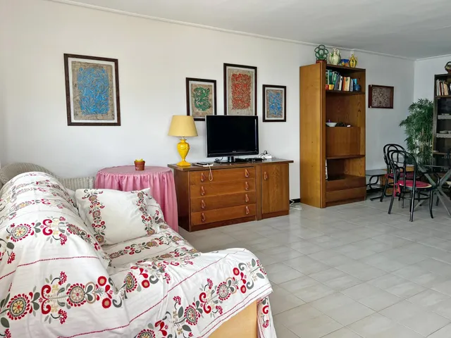 Vive frente al mar en Miami Platja: un hogar temporal con encanto y comodidad — 5