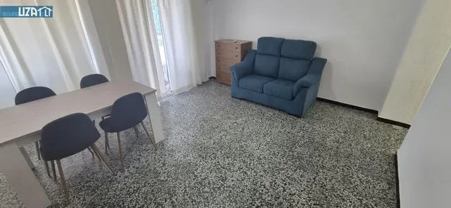 Amplio Piso en Excelente Ubicación — 20