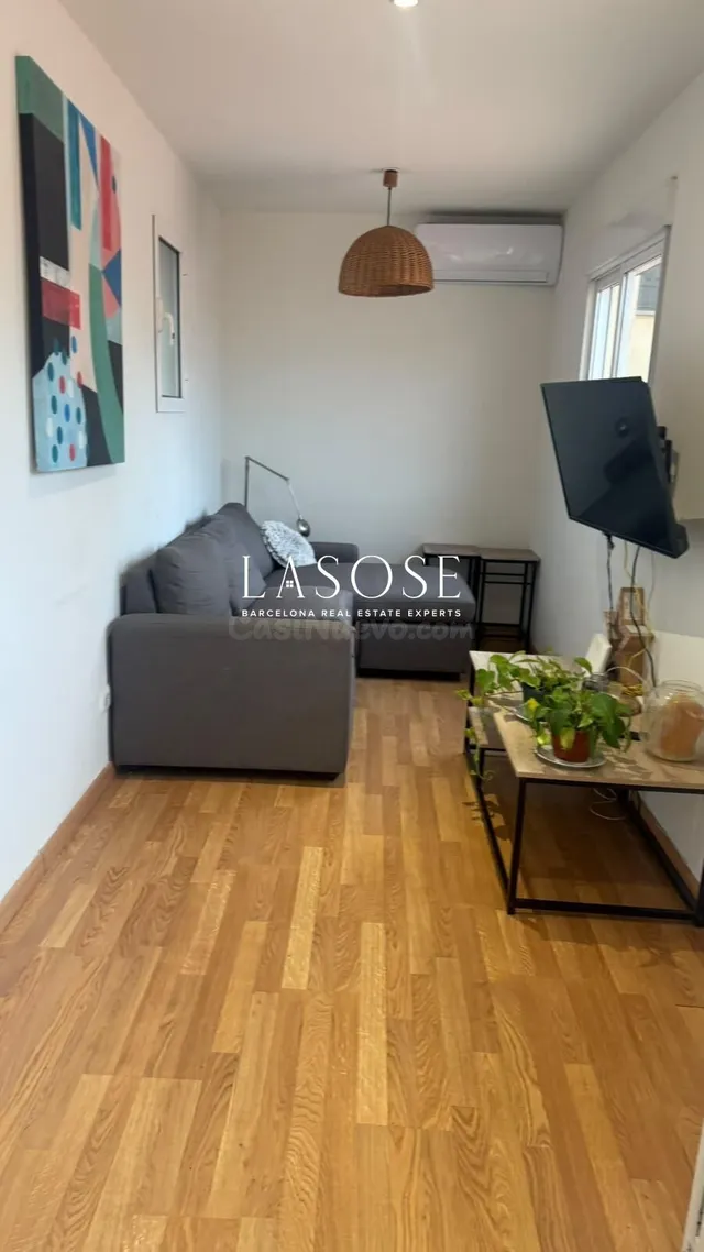 Exclusivo ático con gran terraza privada en céntrica calle d - foto 3