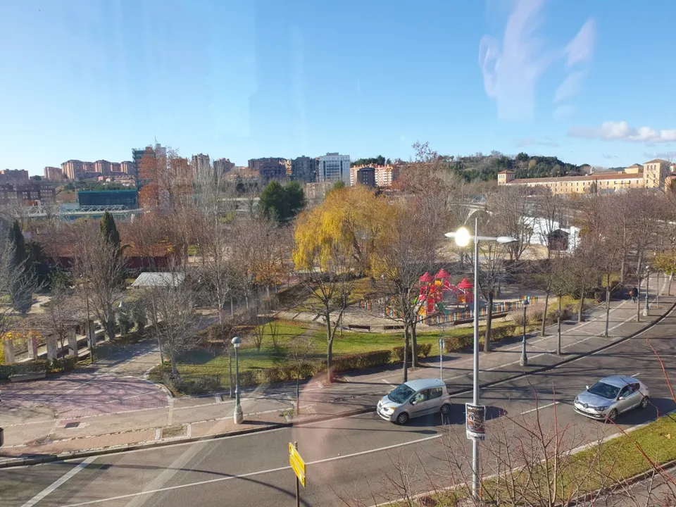 OFICINA LUMINOSA PLAZA JUAN DE AUSTRIA