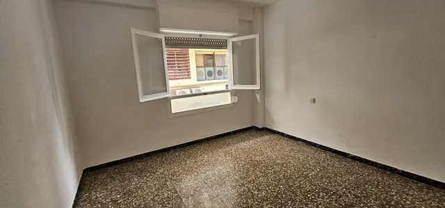 Acogedor Piso en Venta en San Blas, Alicante por €159,000 — 8