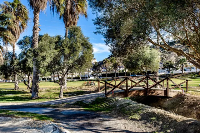 MAGNIFICO CHALET INDEPENDIENTE CON PISCINA PRIVADA Y VISTAS AL CAMPO DE GOLF EN CIUDAD QUESADA — 43