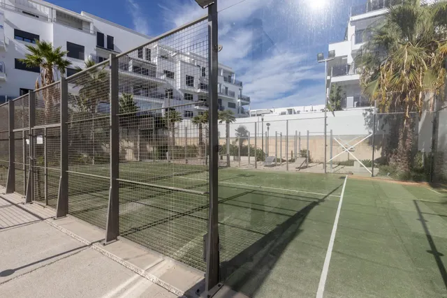 Piso con gran terraza y vistas al Campo de Golf — 47