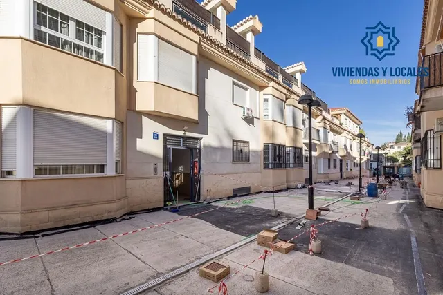 Piso con garaje, trastero y excelente ubicación en Huétor Vega — 22