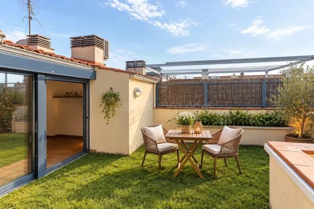 ÁTICO DÚPLEX CON TERRAZA, PARKING Y TRASTERO EN EL CORAZÓN DE SABADELL — 2
