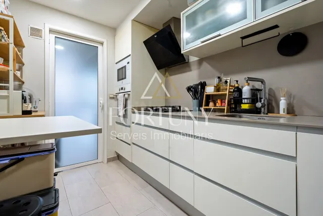 Piso en venta en plaça Catalunya, Reus. - foto 4