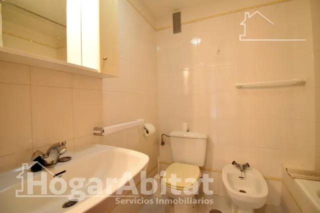 EXTERIOR CON PISCINA, GARAJE Y TERRAZA A SOLO 200 M DE LA PLAYA — 29