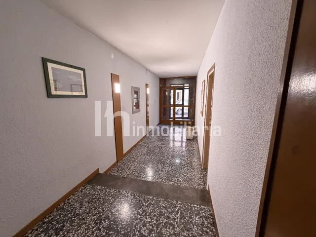 Calle ROMANÍ, amplio y luminoso — 23
