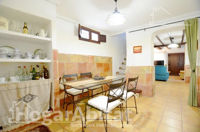 AMPLIA CASA  REFORMADA ESQUNERA CON TERRAZA Y BARBACOA — 11