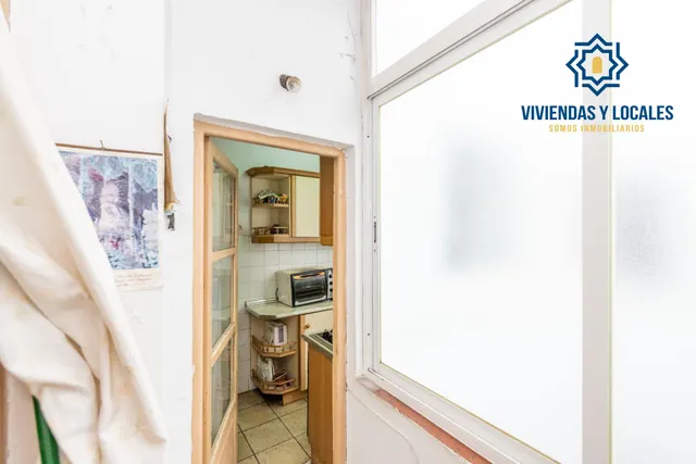 Piso para reformar junto a Plaza Einstein – 3 dormitorios y vistas despejadas — 20