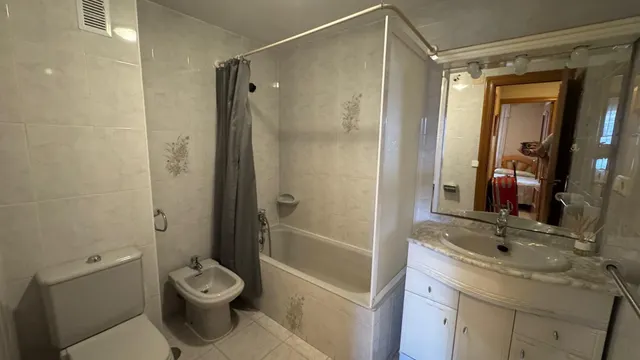 Piso en la avenida Mediterráneo con piscina y parking Levante! www.euroloix.com — 12